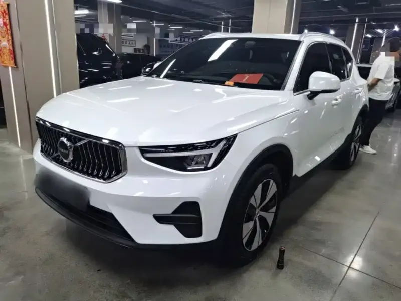 Volvo XC40, 2024