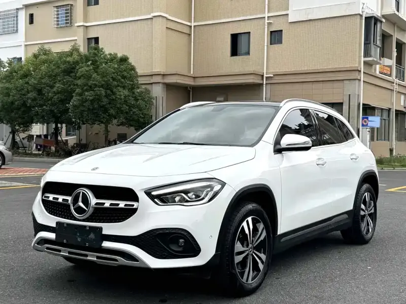 Mercedes-Benz GLA, 2021 — фото 1