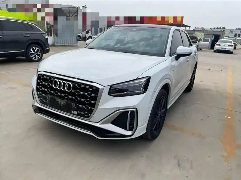 Audi Q2L, 2022