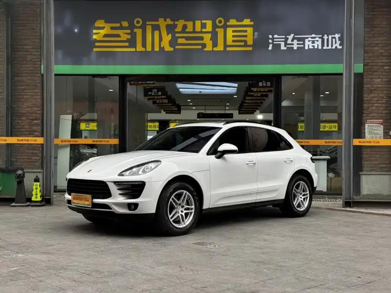 Porsche Macan, 2016