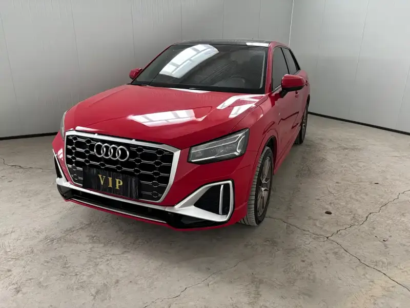 Audi Q2L, 2022