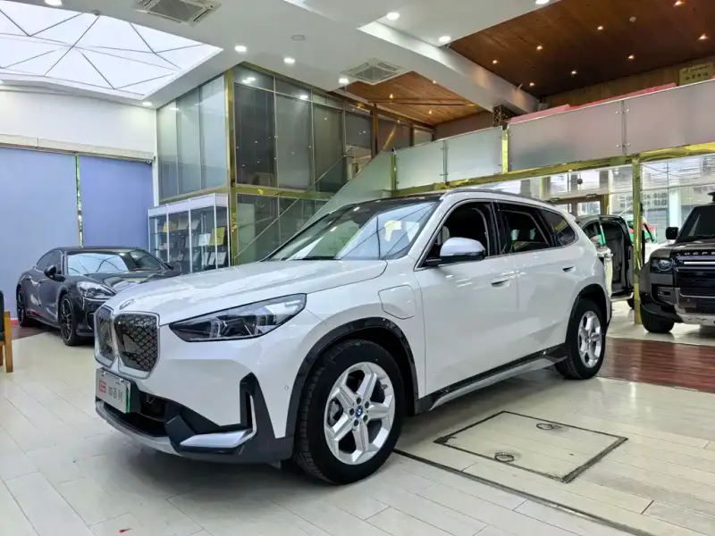 BMW iX1, 2024