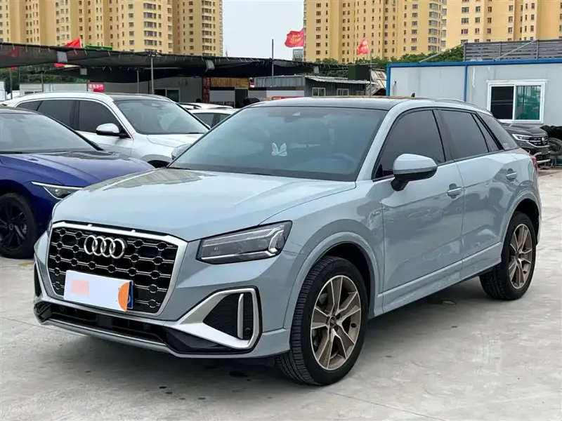 Audi Q2L, 2023