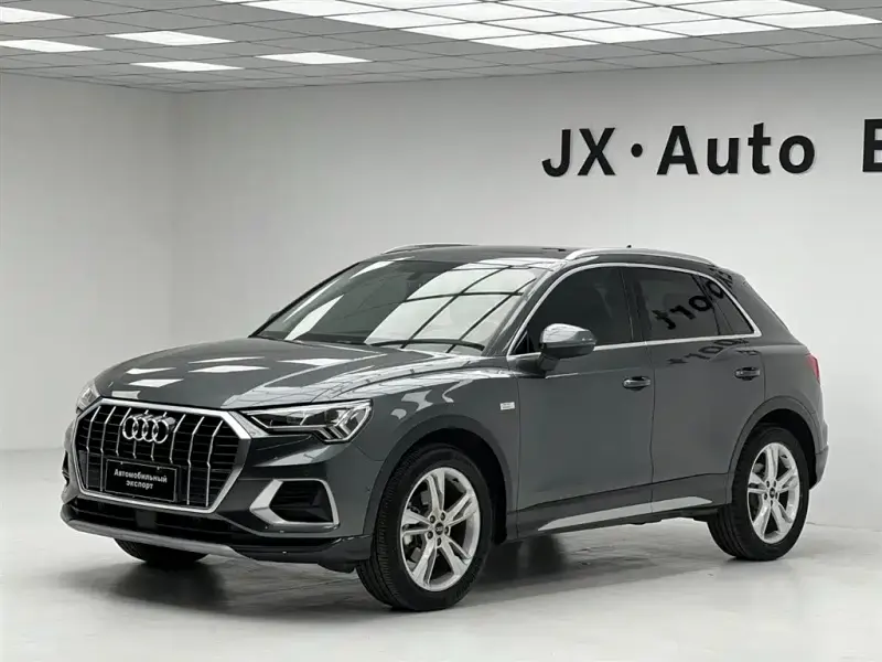 Audi Q3, 2022