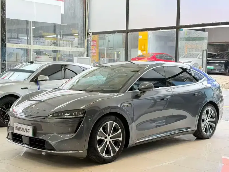 Luxeed Zhijie R7, 2025