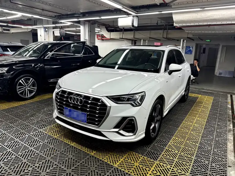 Audi Q3, 2021