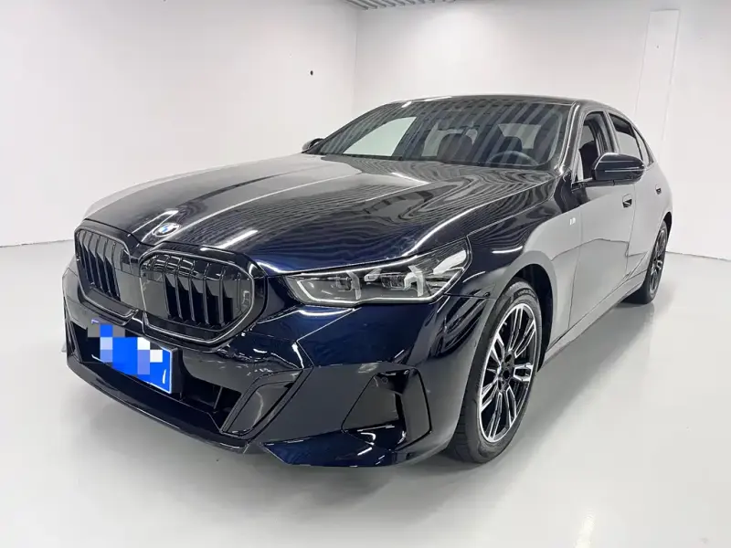 BMW 5 Series, 2024