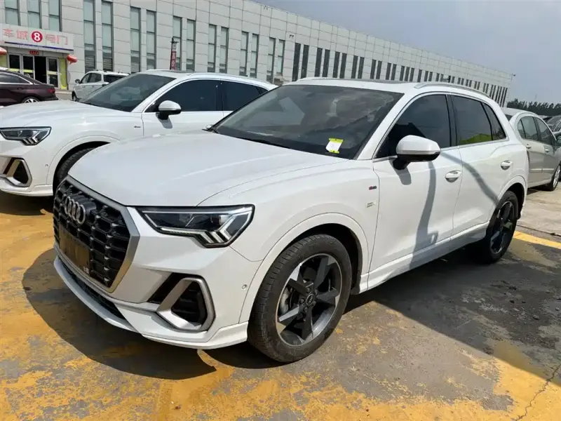 Audi Q3, 2022