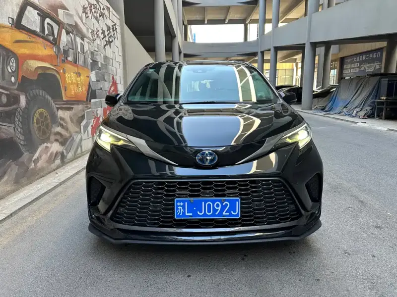 Toyota Granvia, 2023