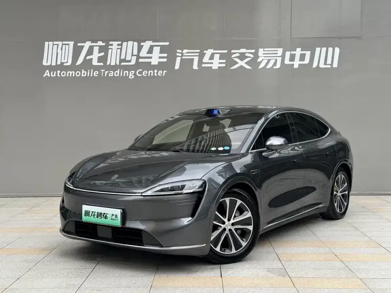 Luxeed Zhijie R7, 2024