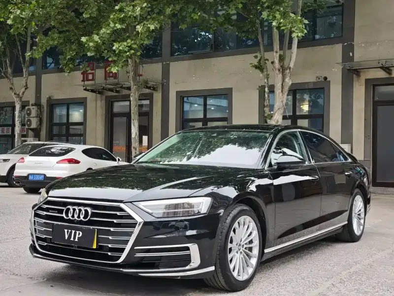 Audi A8, 2018 — фото 1