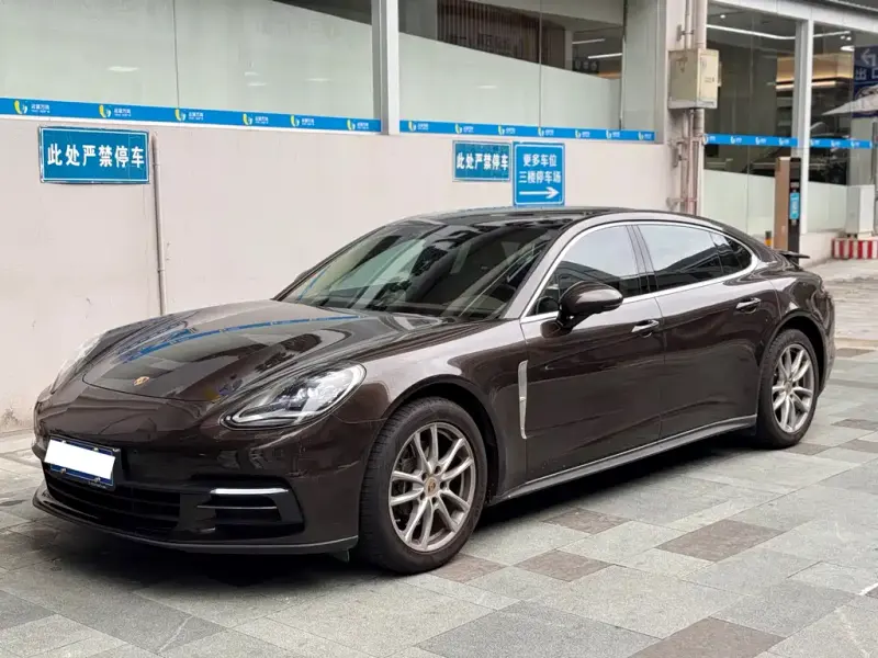 Porsche Panamera, 2017