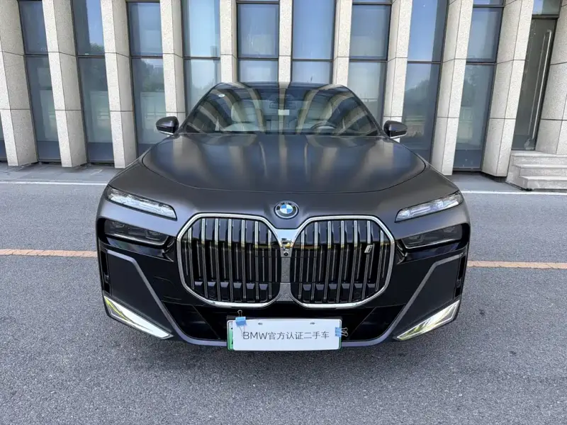 BMW i7, 2025 — фото 1