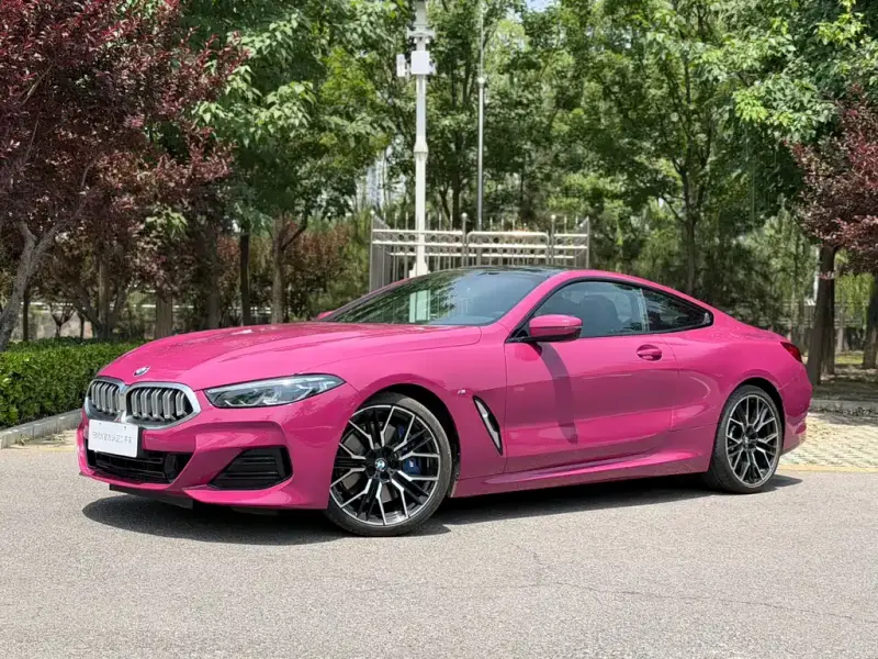 BMW 8 Series, 2025