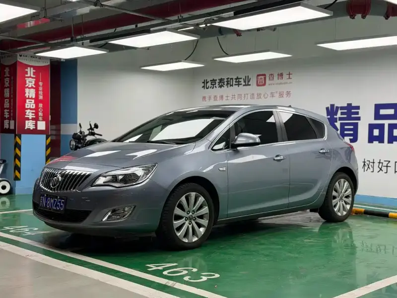 Buick Excelle, 2010