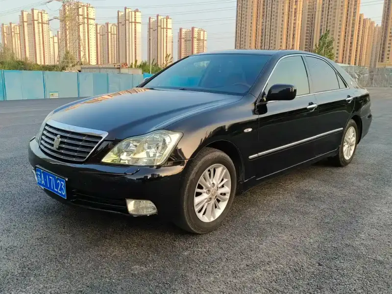 Toyota Crown, 2008