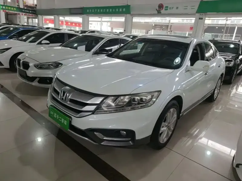 Honda Crosstour, 2014 — фото 1