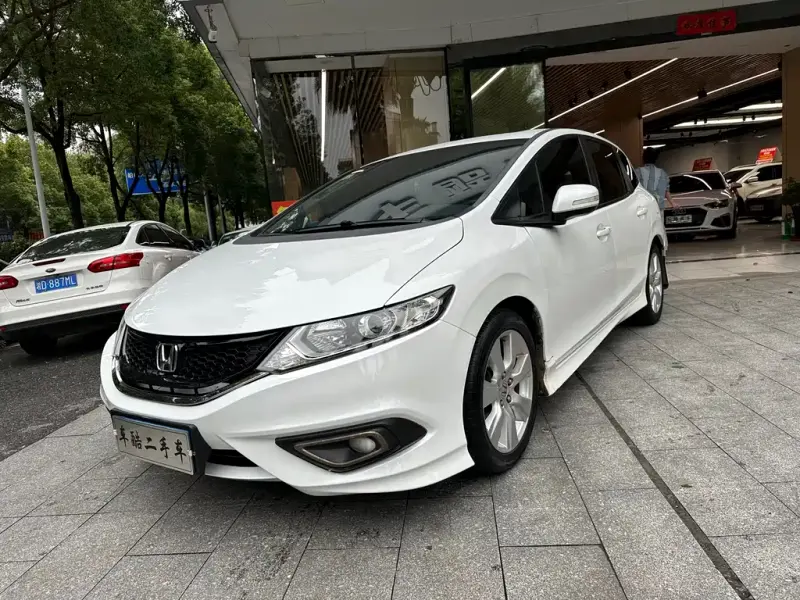 Honda Jade, 2015 — фото 1