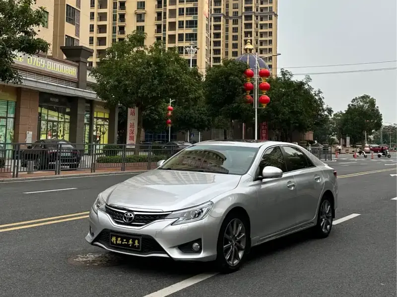 Toyota Reiz, 2015