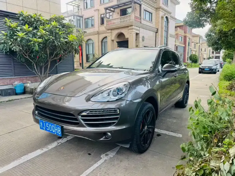 Porsche Cayenne, 2013