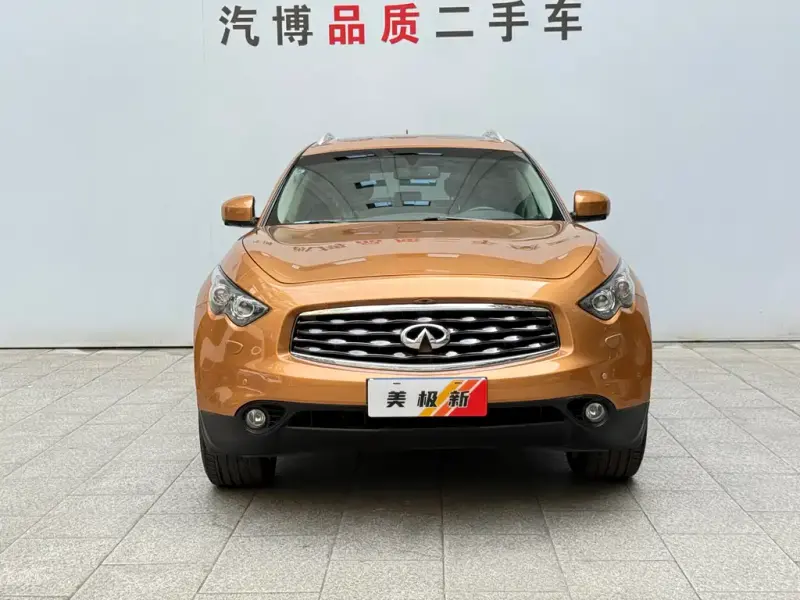 Infiniti FX, 2011