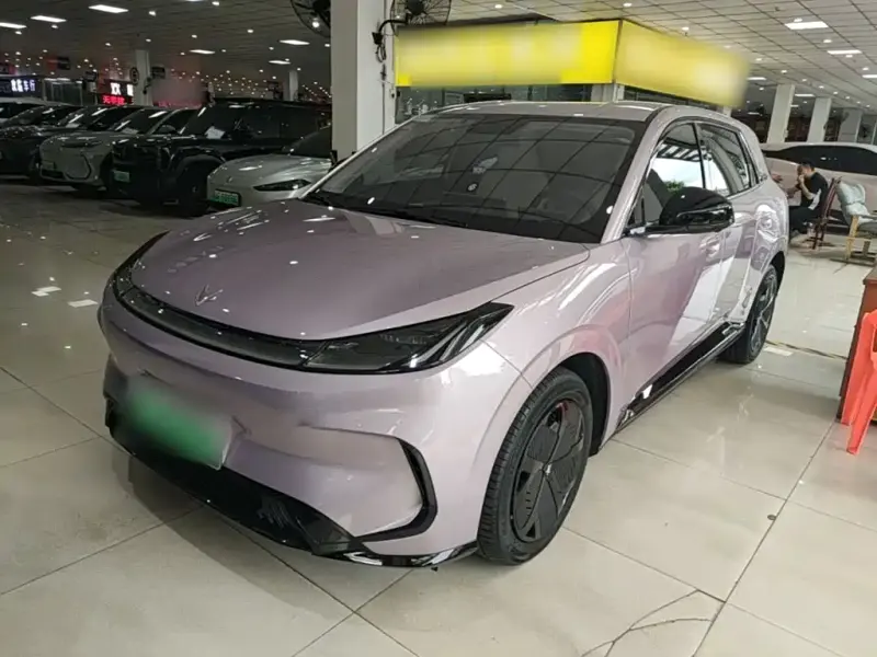 ARCFOX T1, 2025