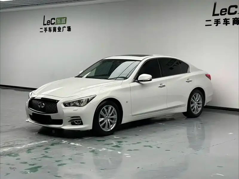 Infiniti Q50, 2016 — фото 1
