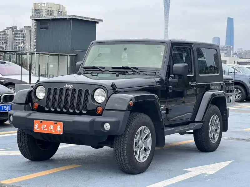 Jeep Wrangler, 2011 — фото 1