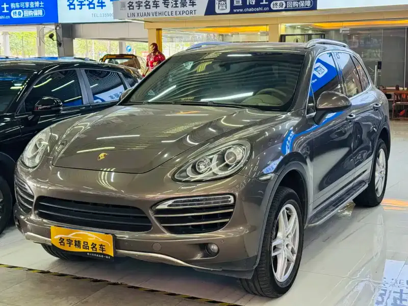 Porsche Cayenne, 2013