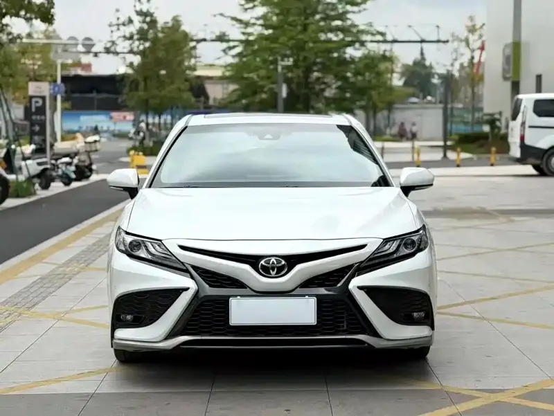 Toyota Camry, 2022