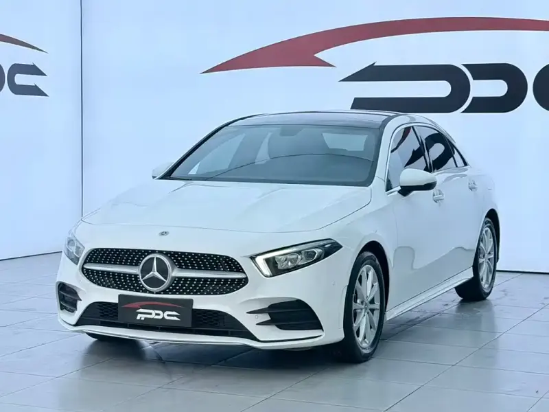 Mercedes-Benz A-Class, 2021 — фото 1