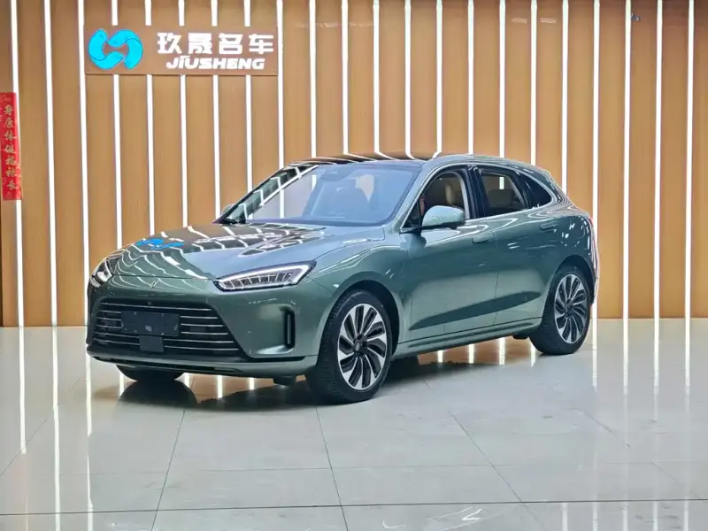 AITO M5, 2022