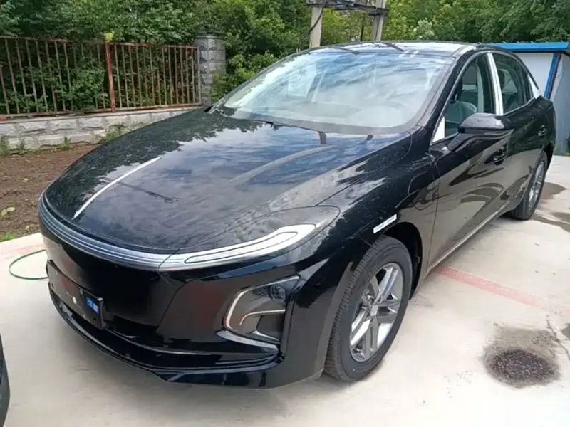 Hongqi E-QM5, 2026