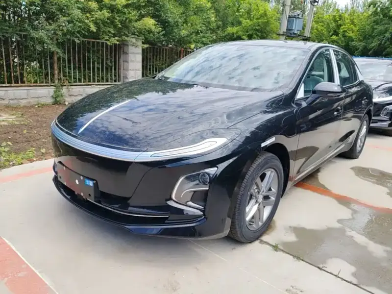 Hongqi E-QM5, 2026