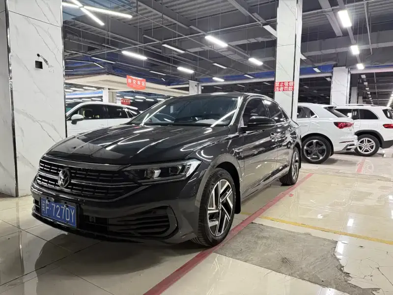 Volkswagen Sagitar, 2022