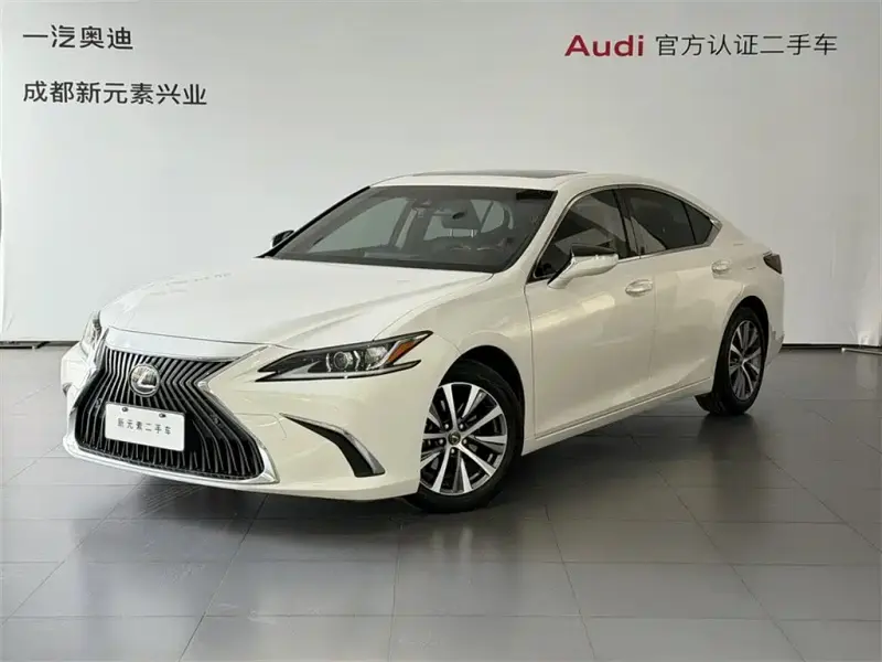 Lexus ES, 2019