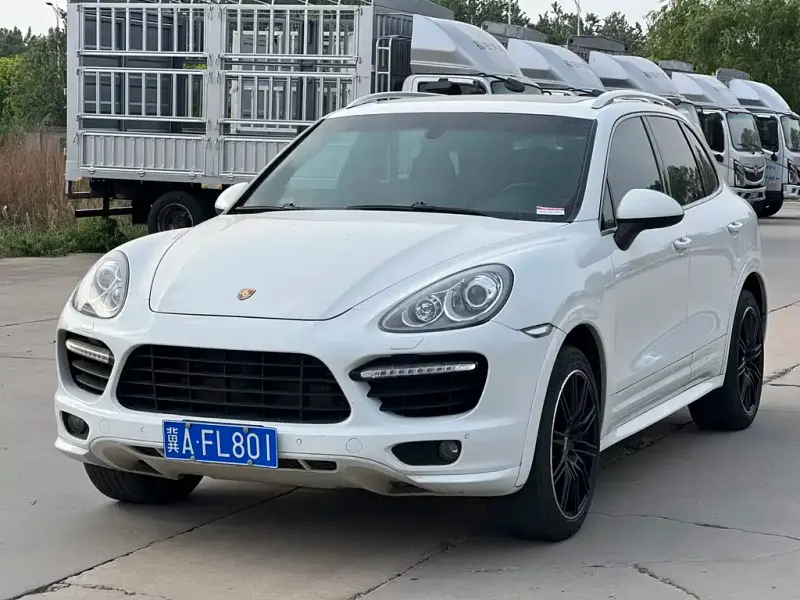 Porsche Cayenne, 2015