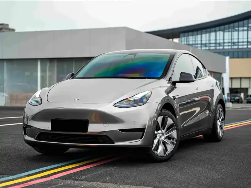 Tesla Model Y, 2022