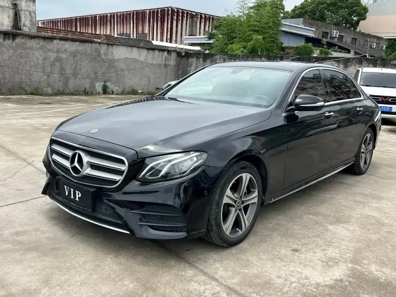 Mercedes-Benz E-Class, 2020 — фото 1