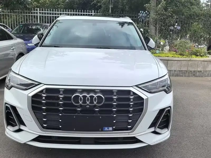 Audi Q3, 2022