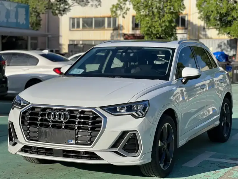 Audi Q3, 2022