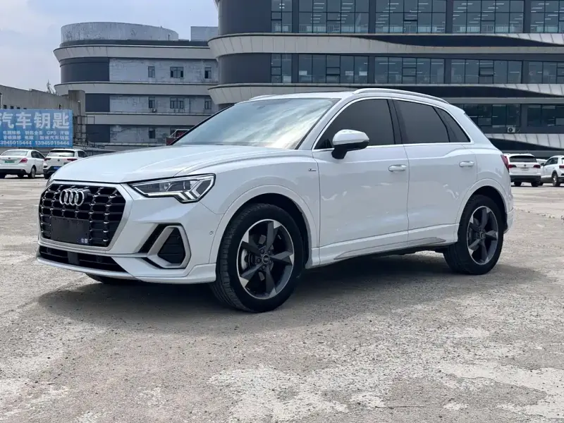 Audi Q3, 2023