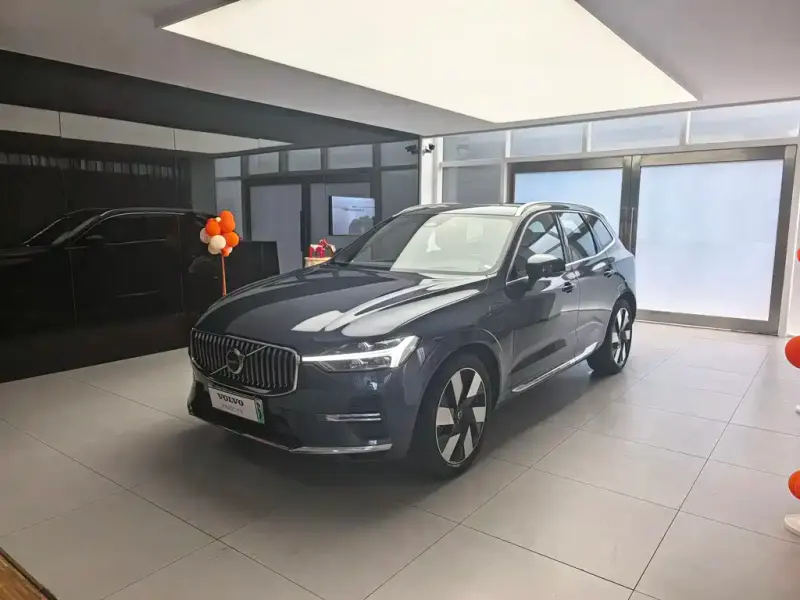 Volvo XC60 PHEV, 2024
