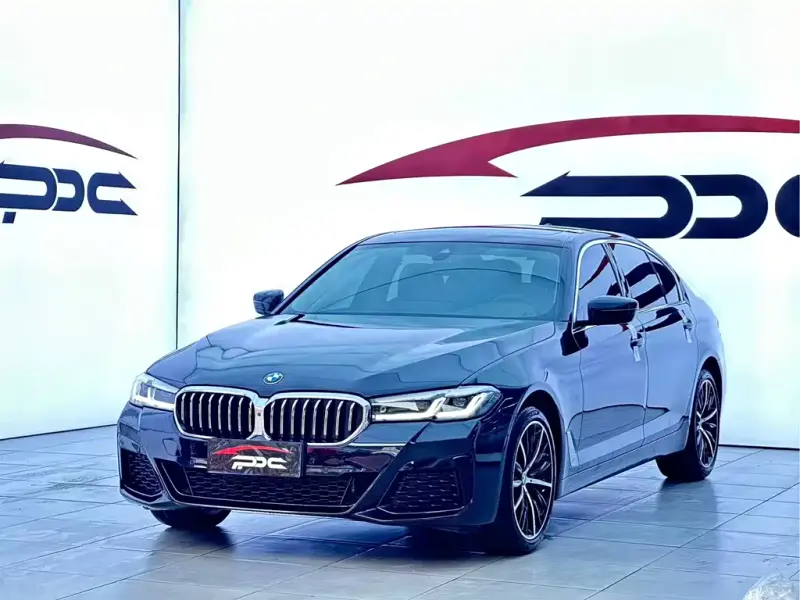 BMW 5 Series, 2022