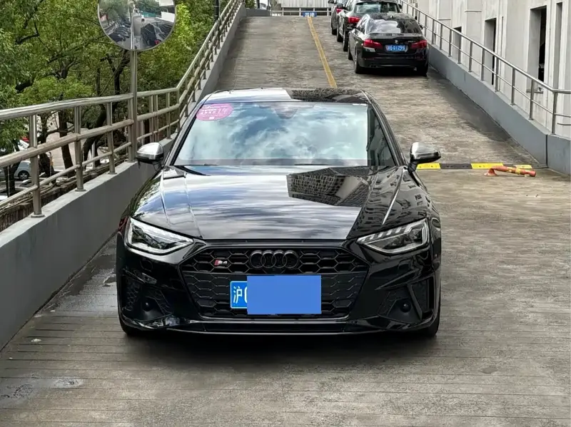 Audi S4, 2022