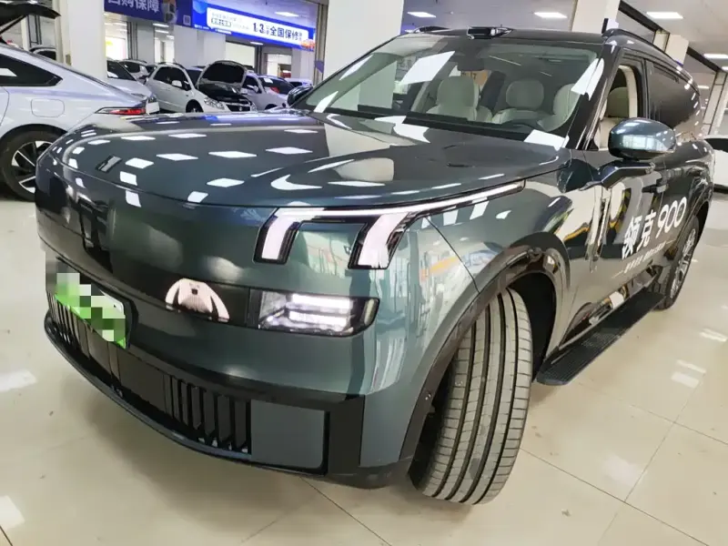 Lynk & Co 900, 2025