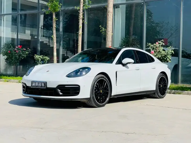 Porsche Panamera, 2022