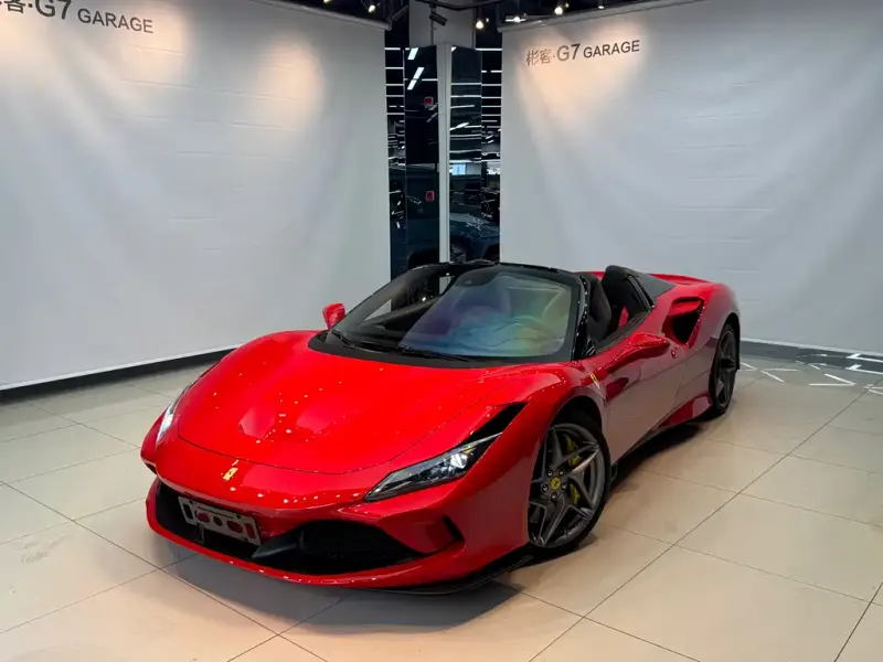 Ferrari F8, 2022 — фото 1