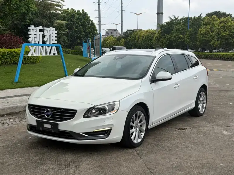 Volvo V60, 2014