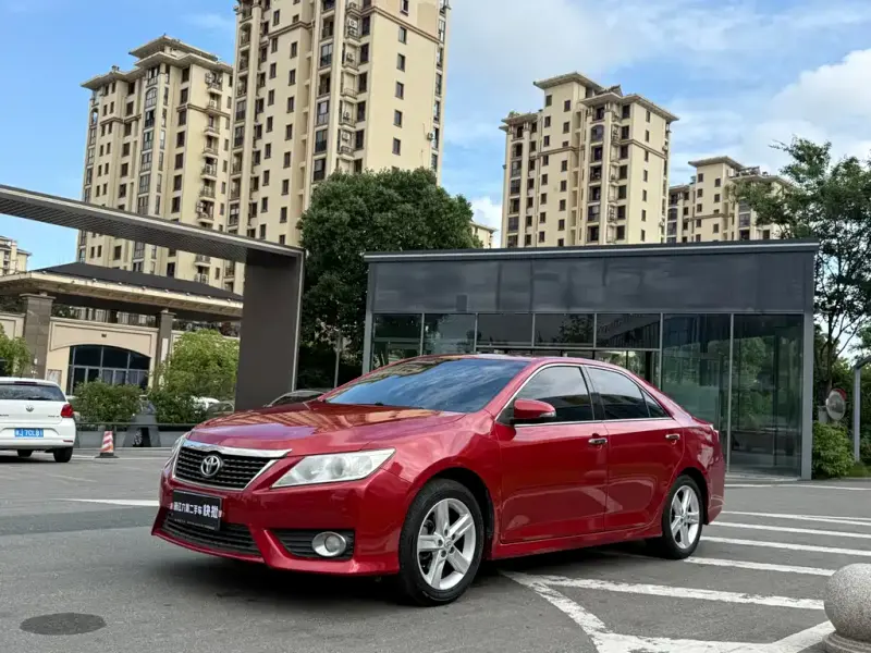 Toyota Camry, 2014